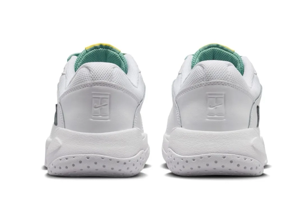Детские теннисные кроссовки Nike Jr Court Lite 2 - white/dark atomic teal/healing jade