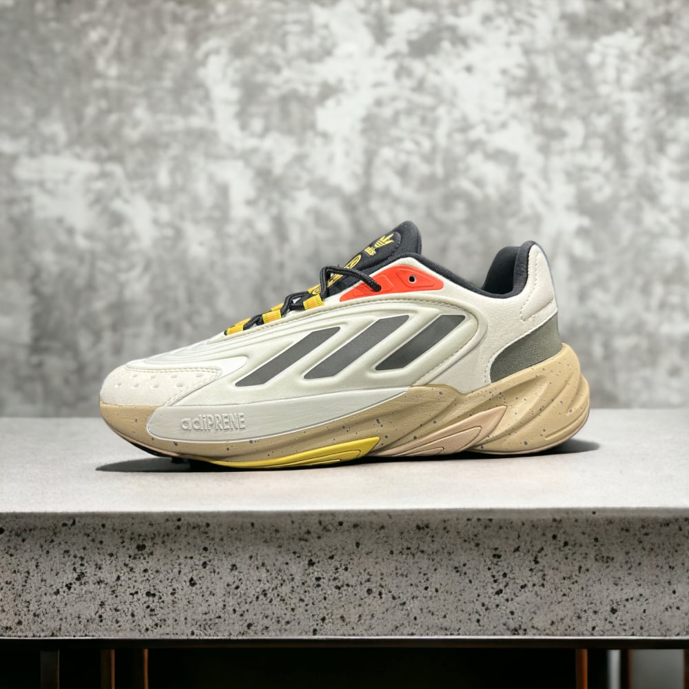 Adidas Ozelia • White