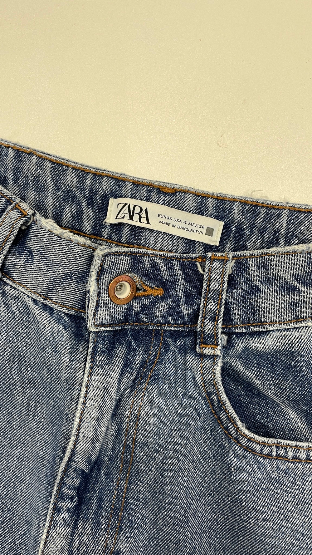 Джинсы Zara