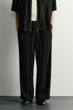 БРЮКИ RELAXED FIT ИЗ РЕЛЬЕФНОЙ ТКАНИ — ZARA · 7380/100