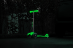 Самокат Mini Micro Deluxe Glow (светящийся) LED ледяной лайм
