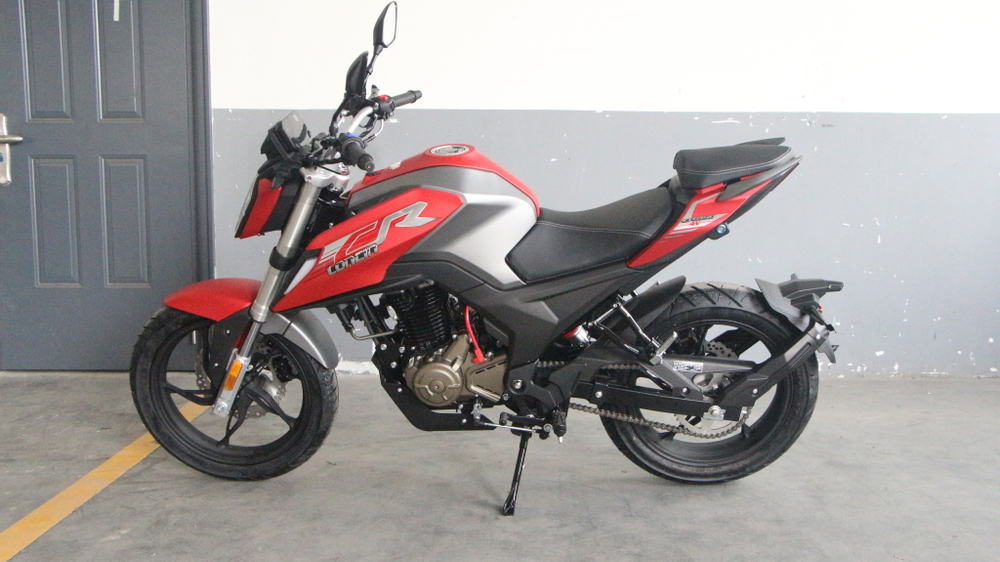 Мотоцикл Loncin CR4 II