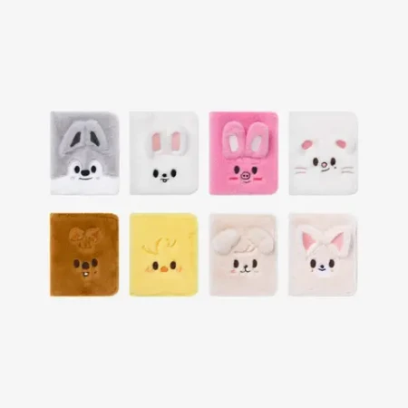 Мерч Stray Kids - SKZOO Everywhere All Around The World [SKZOO PLUSH COLLECT BOOK]