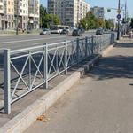 Стойка пешеходного ограждения ПО-1 Крест 60х60 несъемная, порошковая окраска