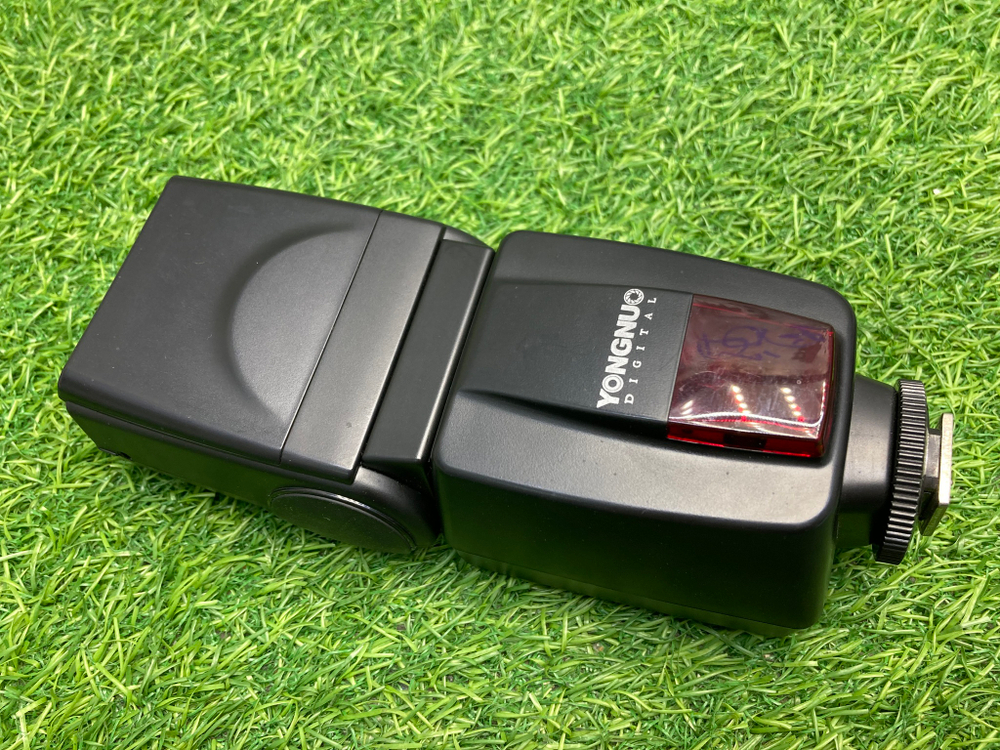YongNuo YN-465 TTL Speedlite for Nikon