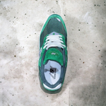 New Balance 2002R • Forest Green