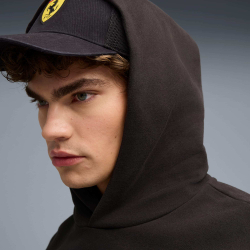 PUMA X SCUDERIA FERRARI МУЖСКАЯ ТОЛСТОВКА С КАПЮШОНОМ SPORTSWEAR SHIELD, ЧЕРНЫЙ