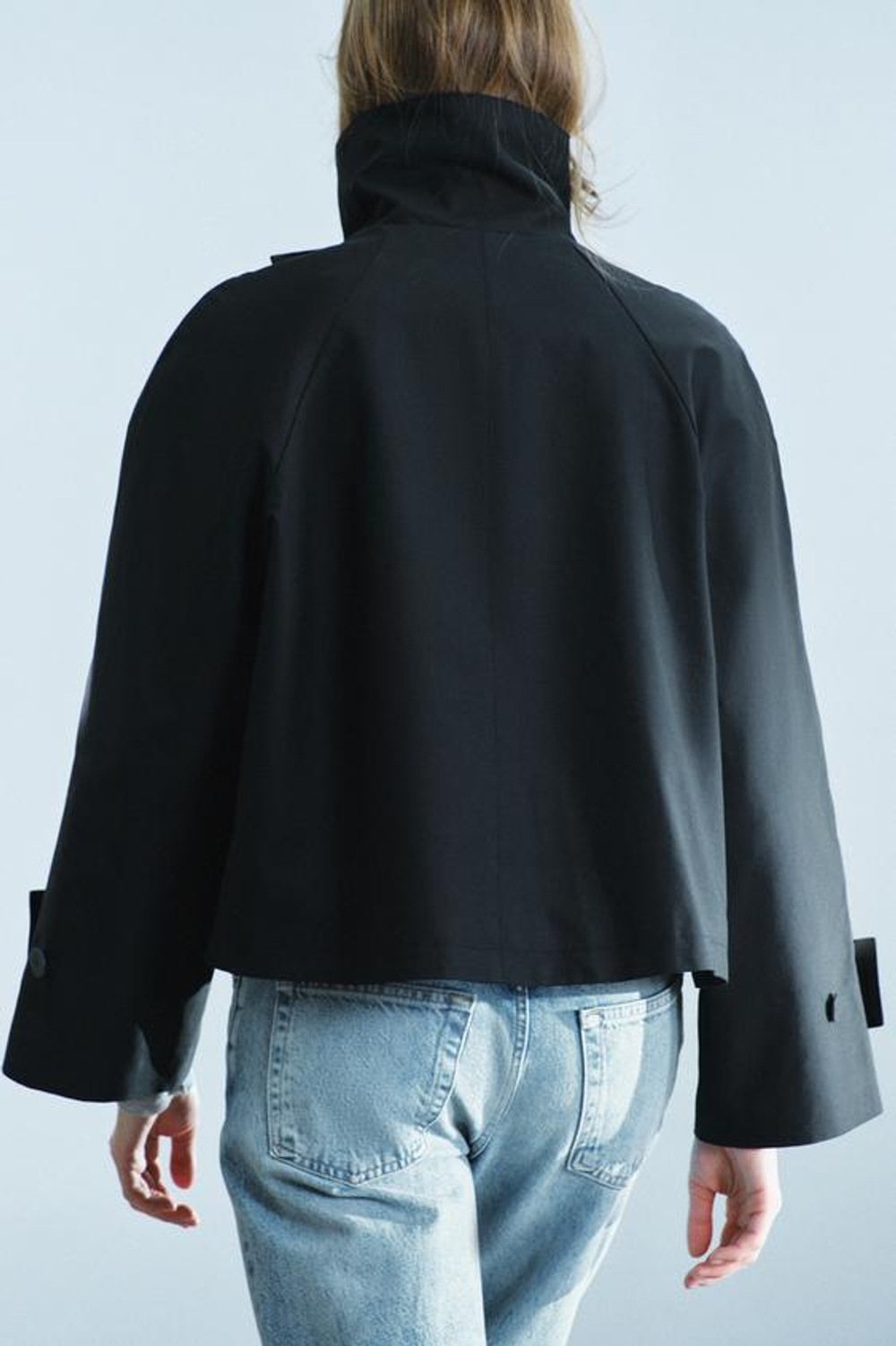 ZARA КОРОТКИЙ ТРЕНЧ С ВЫСОКИМ ВОРОТНИКОМ — ZW COLLECTION, ЧЕРНЫЙ