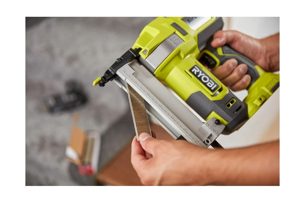 Ryobi 18В Степлер без аккумулятора в комплекте R18GS18-0 5133005138
