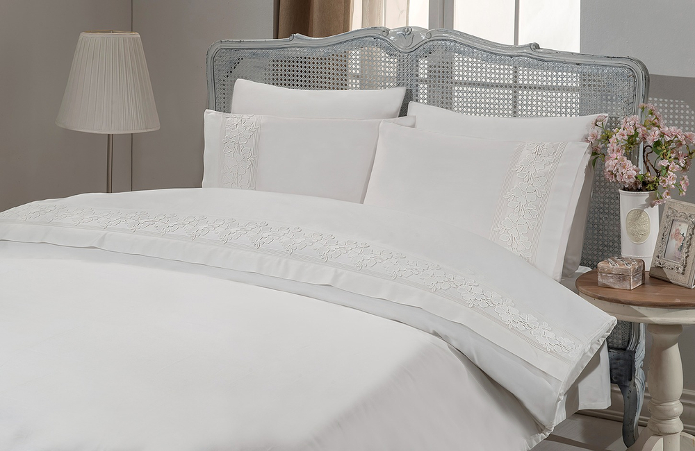 Gelin Home КПБ 7 пр. SULTAN кремовый цвет покрывало 240*260, пододеяльник 200*220, простынь 240*260, наволочки 50*70 2шт, декоративные наволочки 50*70 2шт