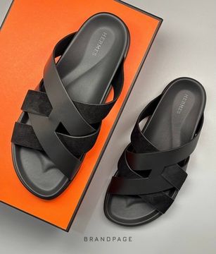 Шлёпанцы чёрные от Hermès Kazimir BP5-105548