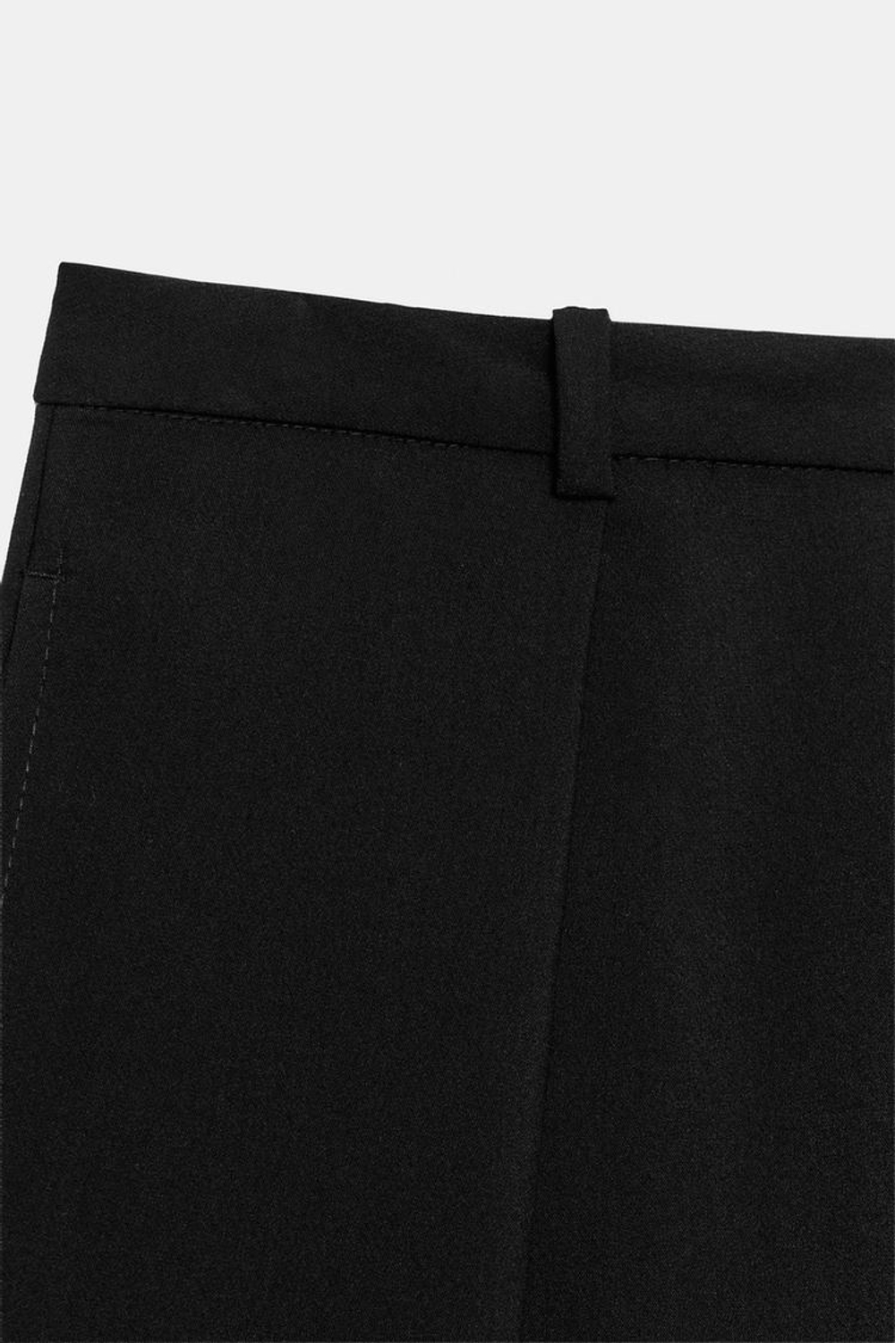 ZARA БРЮКИ BARREL С ЗАЩИПАМИ, ЧЕРНЫЙ