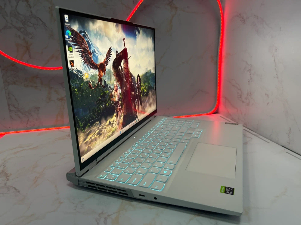 Ноутбук Lenovo Legion 5 Pro-16ITH6H. 16"/Intel Core i5-11400H/RAM 16Gb/SSD 512Gb/Nvidia RTX3050 4Gb/2560*1600/IPS/165Ghz/DOS/Цвет Белый/ BackLight: LED