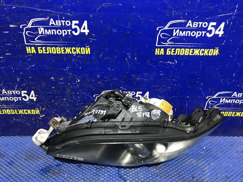 Фара передняя левая SUBARU LEGACY 2003-2005