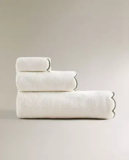 ZARA HOME БАННОЕ ПОЛОТЕНЦЕ С ВОЛНИСТОЙ КРОМКОЙ, ЗЕЛЕНЫЙ