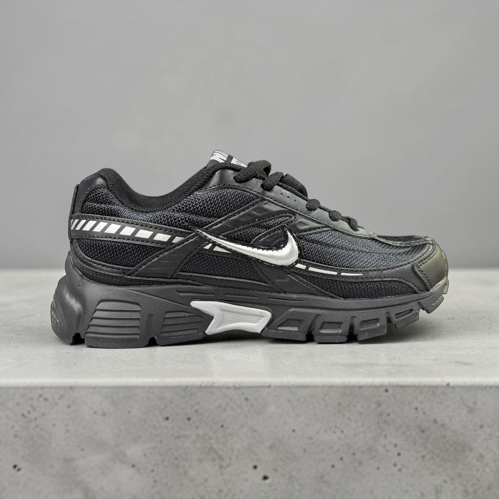 Nike Initiator • Total Black