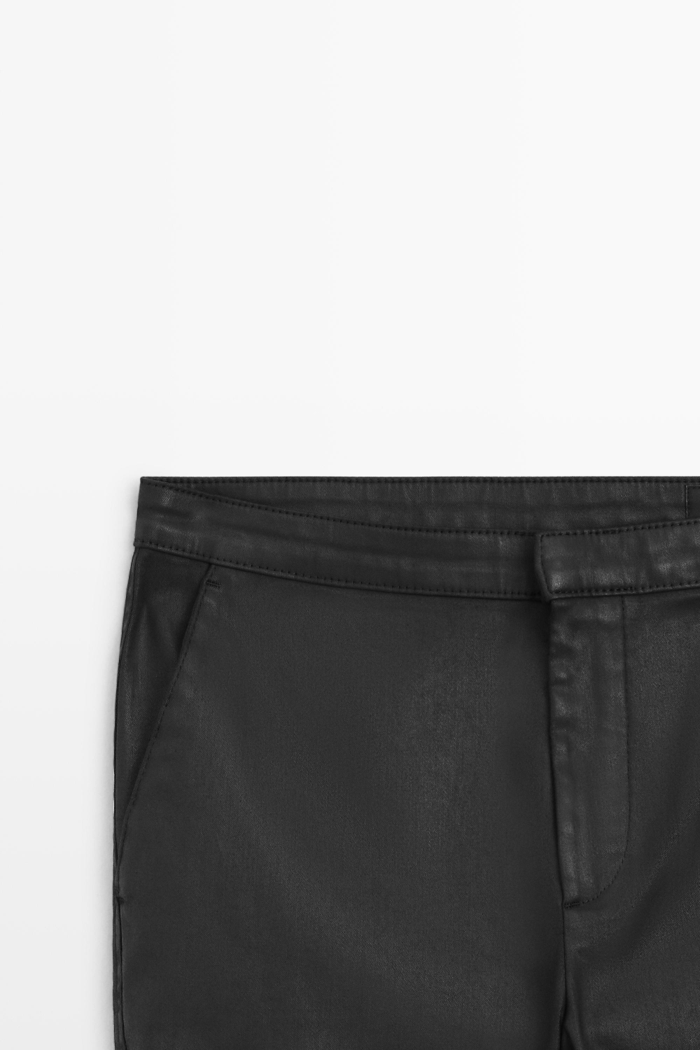 Massimo Dutti Укороченные прорезиненные брюки клеш, черный