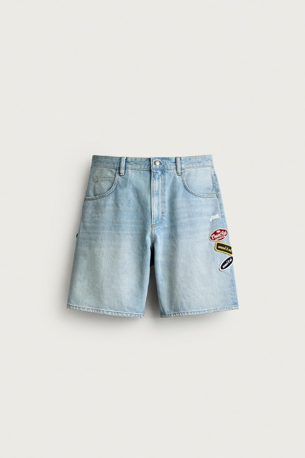 ZARA ДЖИНСОВЫЕ ШОРТЫ RELAXED FIT С НАШИВКАМИ, СИНИЙ