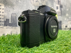 Olympus OM-D E-M5 10.800 кадров