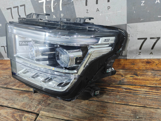 Фара левая LED Tank 500 21-нв Б/У Оригинал 4121104XKV3AA