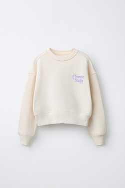 ZARA ТОЛСТОВКА С ТЕКСТОВЫМ ПРИНТОМ, ЦВЕТ ЛЬДА
