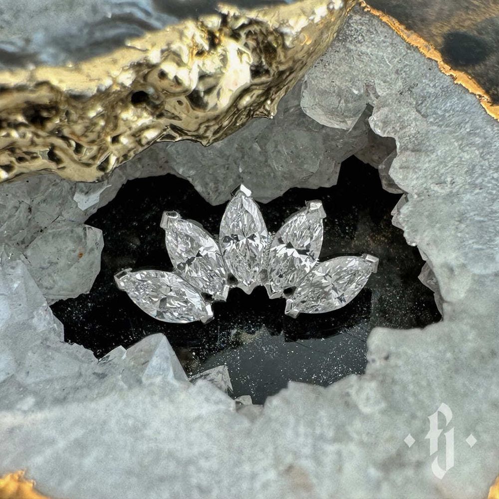Кластер "Five Marquise" - Белое золото - White CZ
