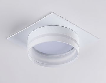 Встраиваемый точечный светильник 1*GX53 TN5221 WH белый GX53 Acrylic tech Ambrella