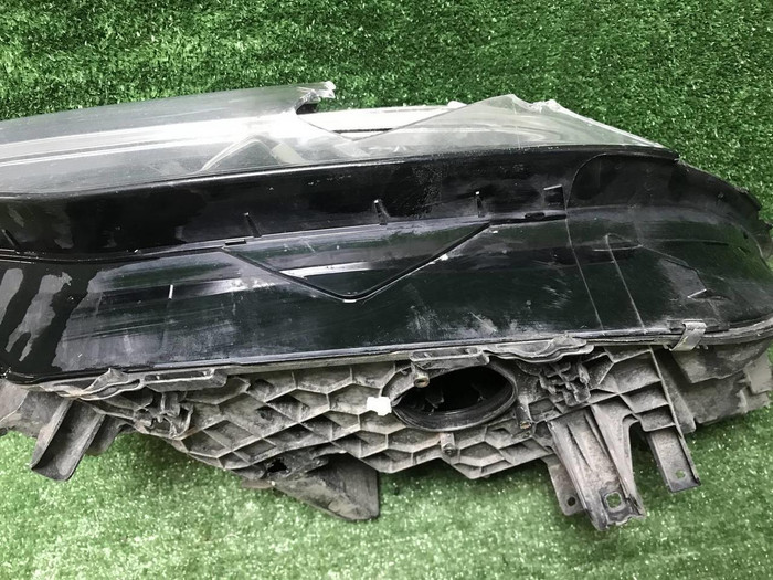 Фара левая BMW X7 G07 (2019-2022) LED