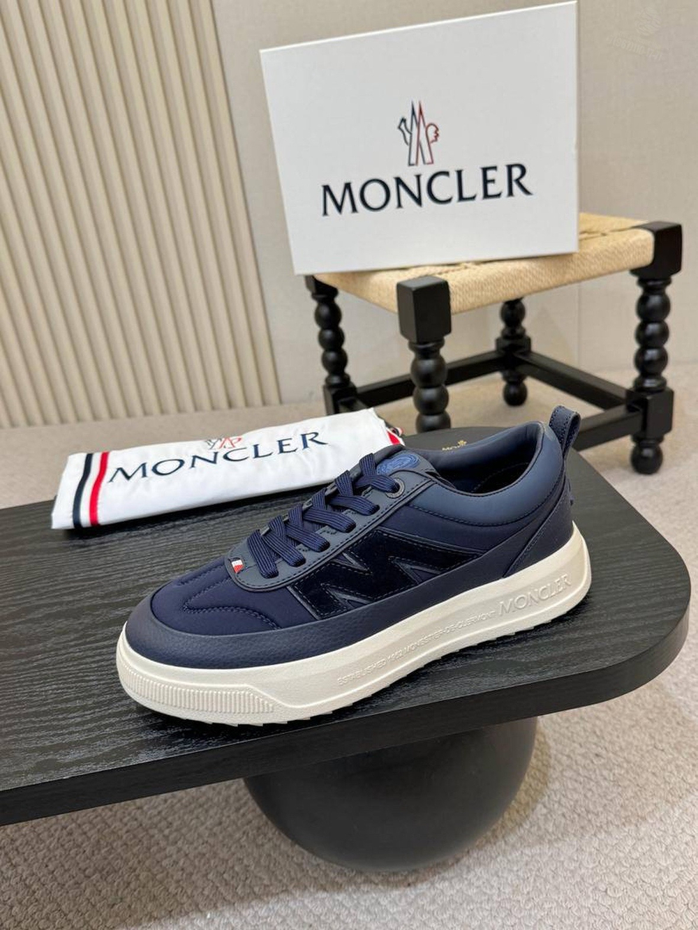 Кроссовки Moncler