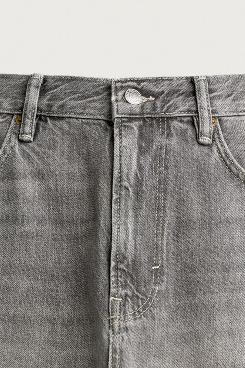 ZARA ДЖИНСОВЫЕ ШОРТЫ LOOSE FIT, СЕРЫЙ