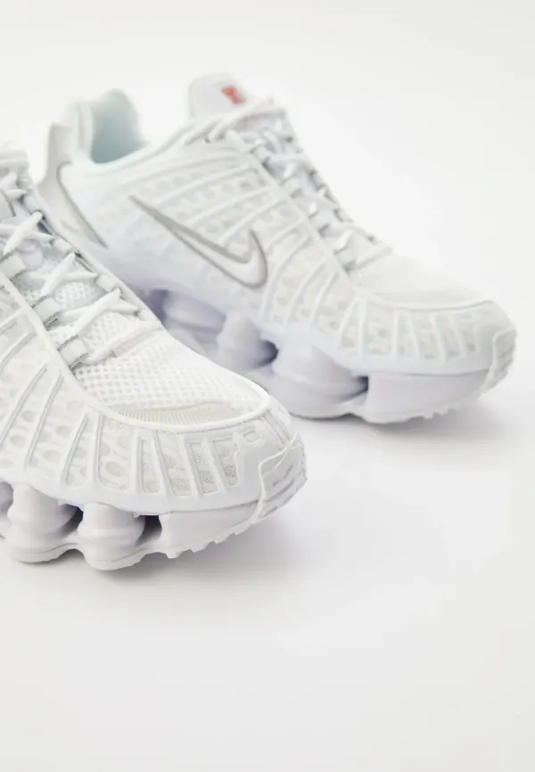 Кроссовки женские NIKE W NIKE SHOX TL