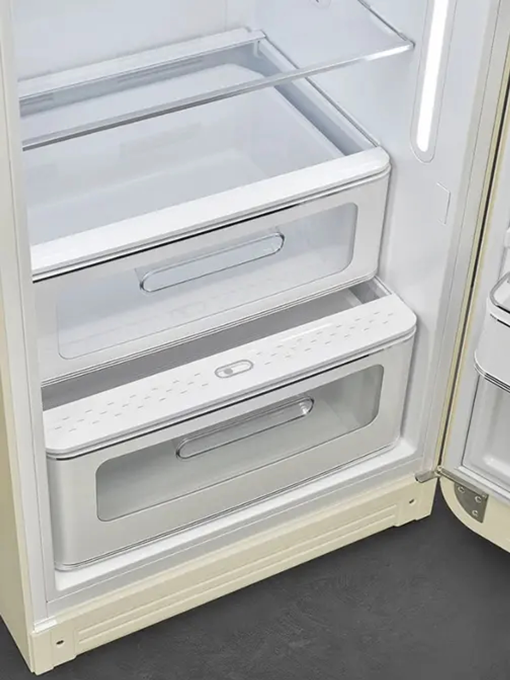 Холодильник Smeg FAB28RCR3