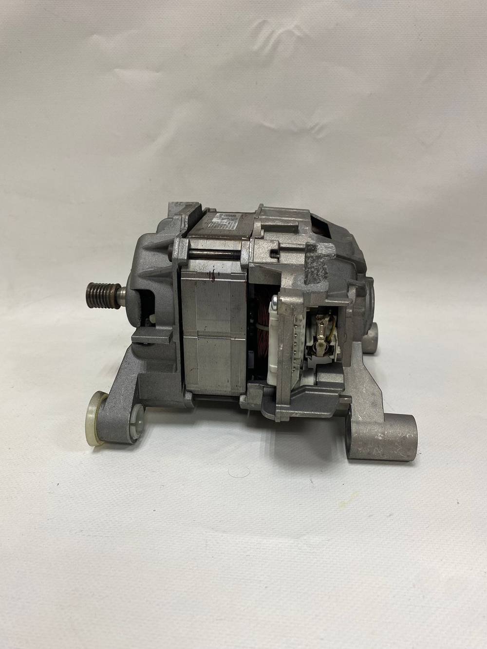 201.2 Двигатель Bosch Siemens 142369, 9000040213 00145546 9000040214 -6 контактов б\у