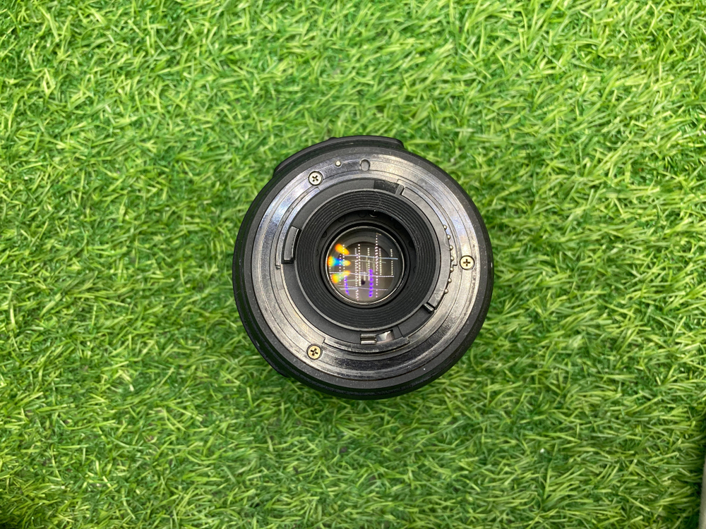 Nikon D60 + Kit AF-S 18-55mm G VR