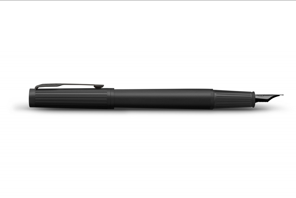 Перьевая ручка Parker "Ingenuity Black BT" перо: F, цвет чернил: blue/black, в подарочной упаковке.