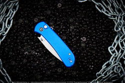 Нож Civivi Qubit C22030E-3 сталь 14C28N Satin рукоять Bright Blue Aluminum