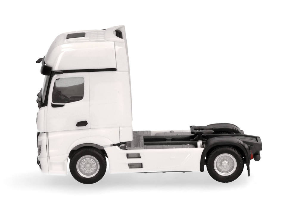 Тягач Mercedes-Benz Actros L Gigaspace 2-осный, белый