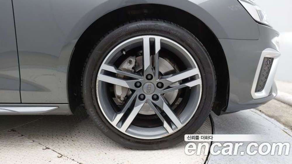 Audi A4 40 TDI Quattro Premium — 2020
