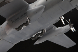 Американский военно-транспортный самолет С-130