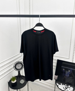 Футболка Kiton