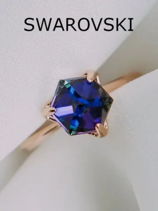 Кольцо Миражи тонкое с фиолетовым кристаллом Swarovski