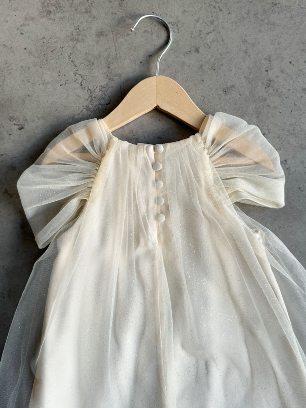 Новое платье из тюля Baby Dior, 92