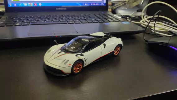 Pagani Huayra 1:32 A3156