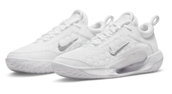 Женские Кроссовки теннисные Nike Zoom Court NXT - white/metallic silver/grey fog