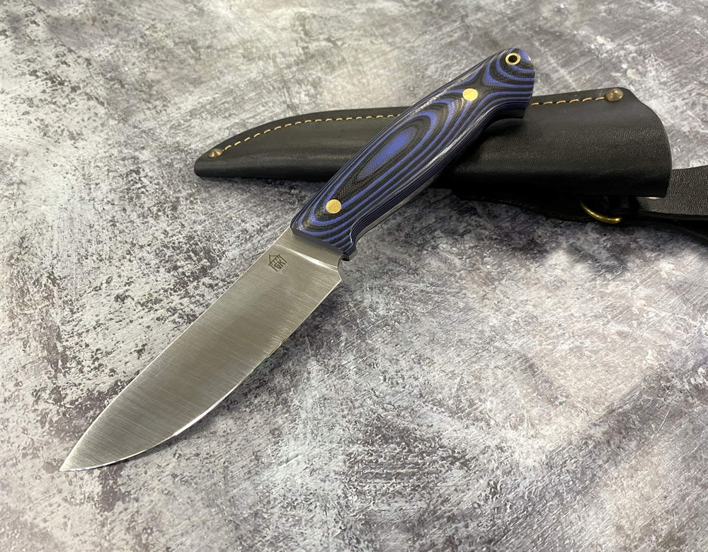 Нож Охотник, сталь D2, G10