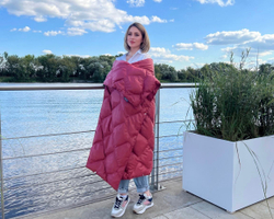 Дорожный плед-пончо пуховый 130х170 German Grass Travel Cape Plaid бордовый Бордовый