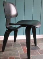 Стул Eames LCW