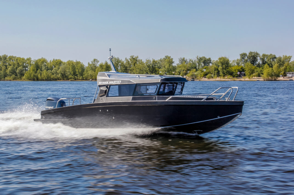Катер Volzhanka VOYAGER 800 Cabin