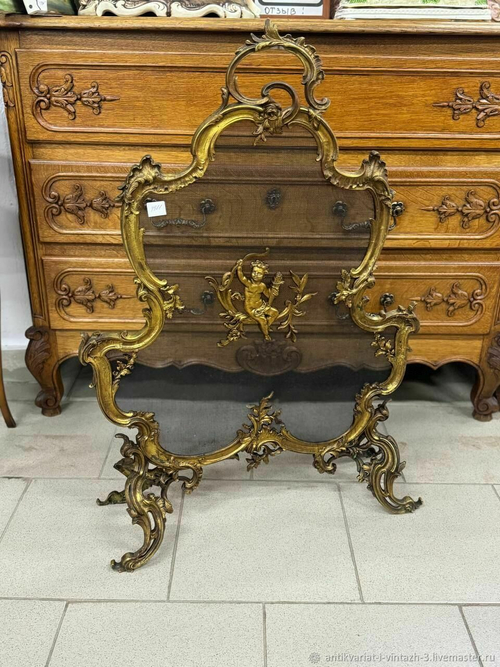 Старинный экран для камина