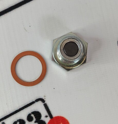 Пробка раздаточной коробки MITSUBISHI MB001265
